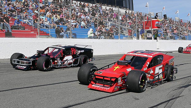 King of the Modifieds race